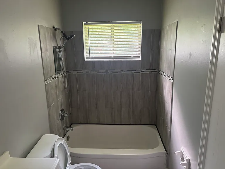 2058 Willow Wood Ave — Photo 10