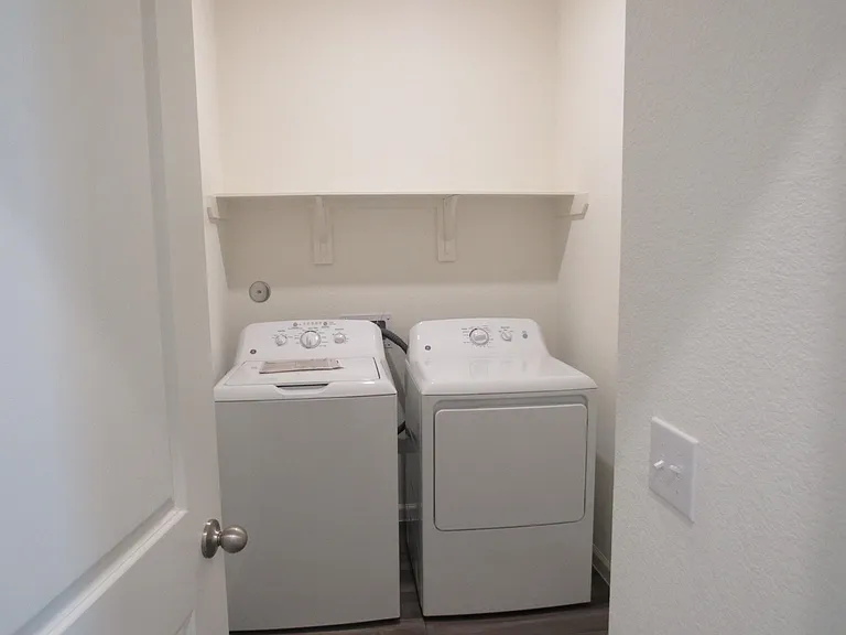 9538 Travertine Ct — Photo 11