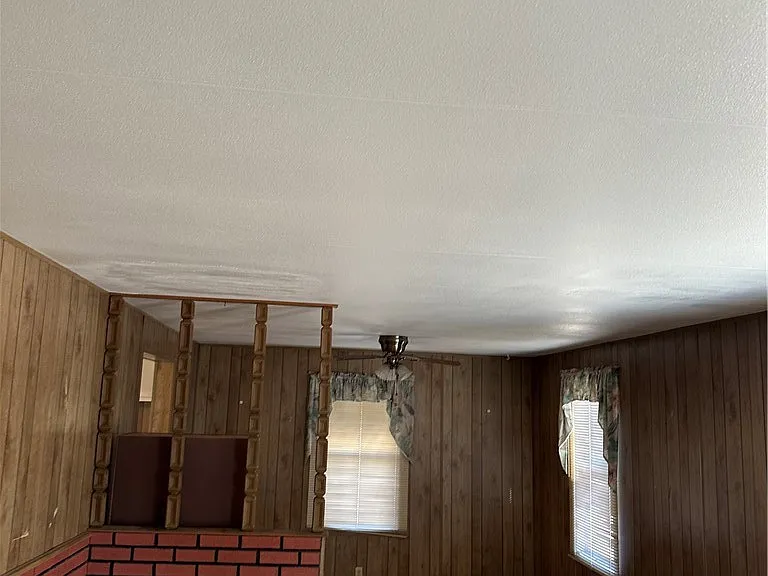 117 Harris Dr — Photo 1