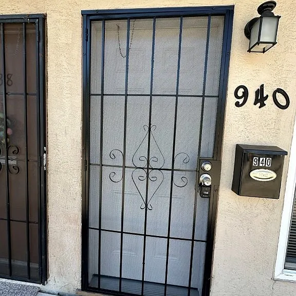 940 Schafer Rd — Photo 2