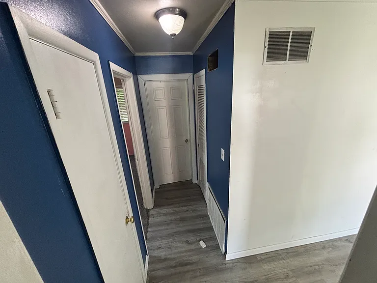 905 N Wesley St — Photo 5