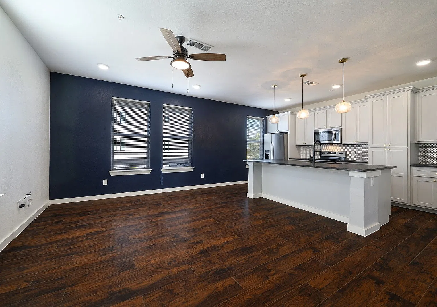 3145 Waits Ave — Photo 3