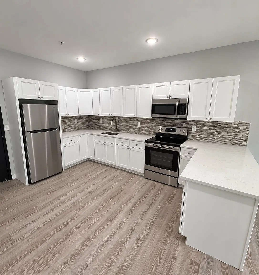 444 Summer St — Photo 3