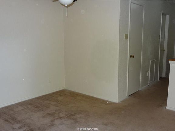 4th image of 4407 Carter Creek Pkwy APT 5