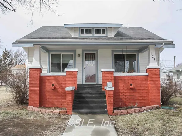 121 N Pine St, Pratt, KS 67124