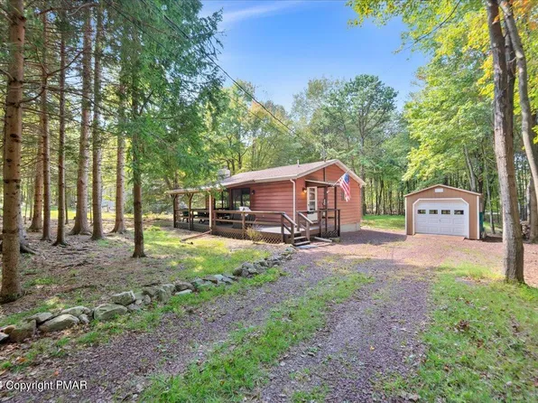 358 Brier Crest Rd, Blakeslee, PA 18610