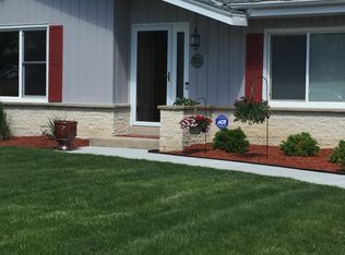 7856 N 47th St, Brown Deer, WI 53223
