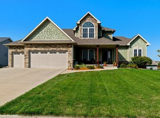 405 21st St SW, Altoona, IA 50009