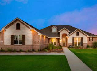 858 Majors Rd, Van Alstyne, TX 75495