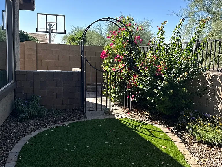 3432 E Strawberry Dr — Photo 37