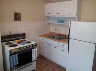 1518 Vodge Dr, Saint Louis, MO 63138