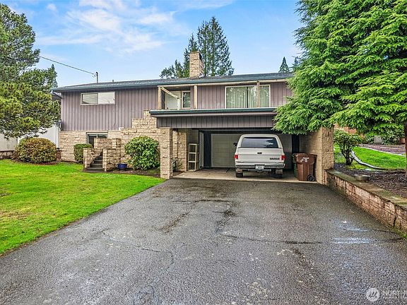 2nd image of 1241 Spruce Street