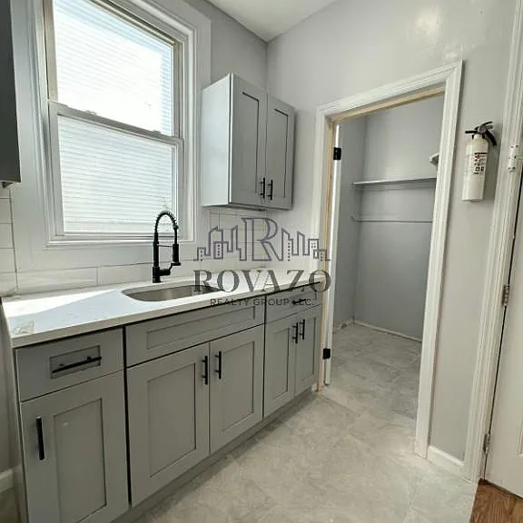 29 Baldwin Ave #2 — Photo 2