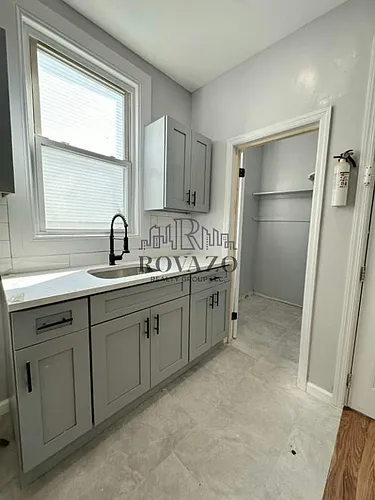 29 Baldwin Ave Photo 1