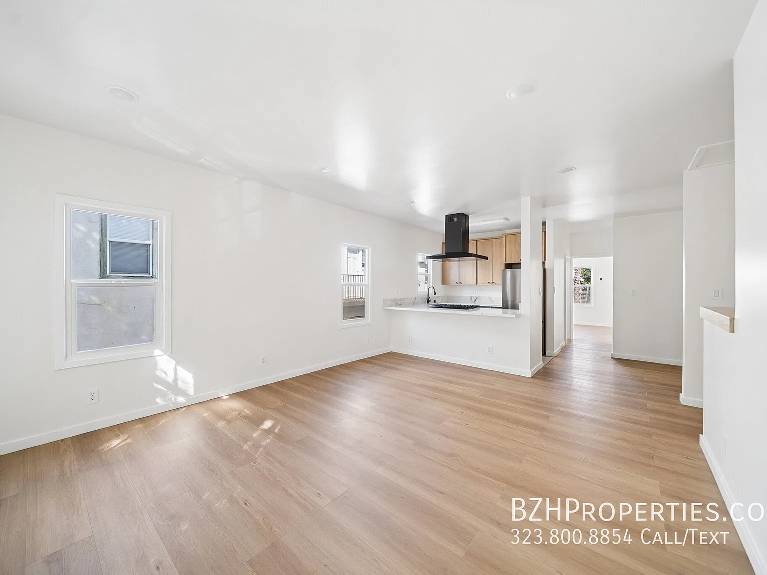 Sleek Modern 1 Bedroom with In-Unit Laundry — Photo 2