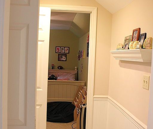 Laundry/Hallway Area