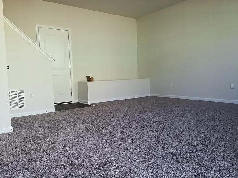 7990 Patterson Way — Photo 11