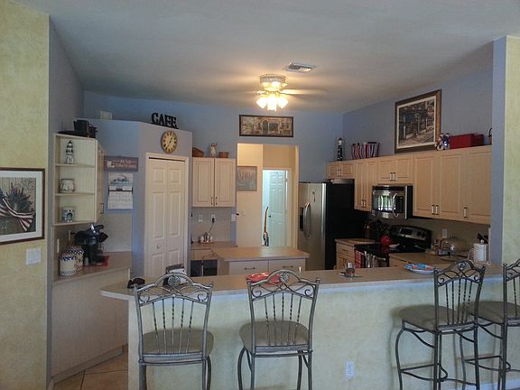 open kitch+island+bkft bar