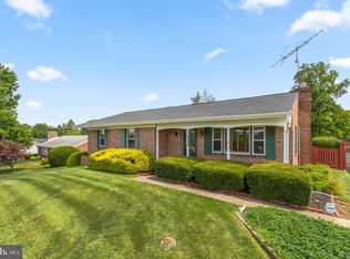 825 Washington Rd, Westminster, MD 21157