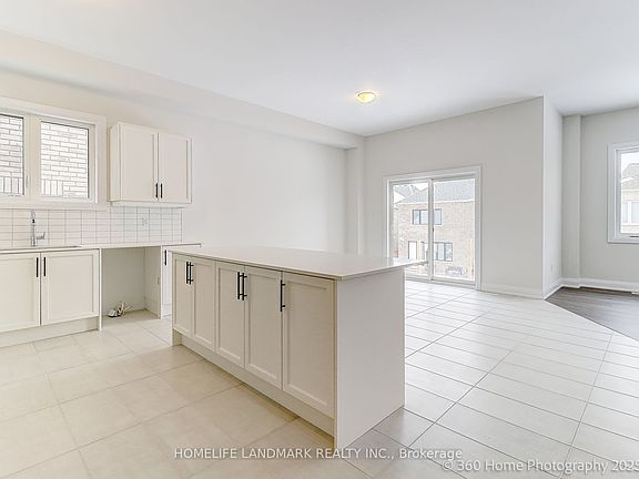 3rd image of 241 Seguin St