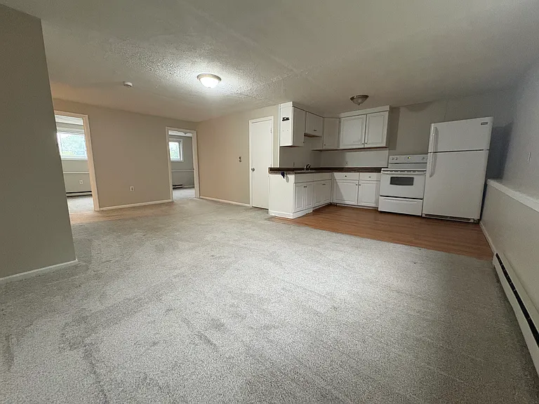 165 Main St #4 — Photo 1