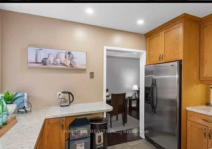 5 Heatherington Dr #MAIN — Photo 2