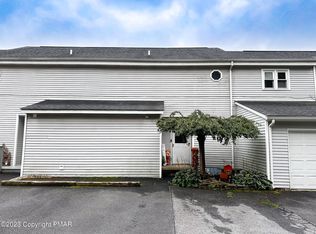 276 Nittany Ct, Mount Pocono, PA 18344