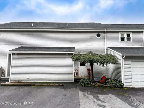 276 Nittany Ct, Mount Pocono, PA 18344