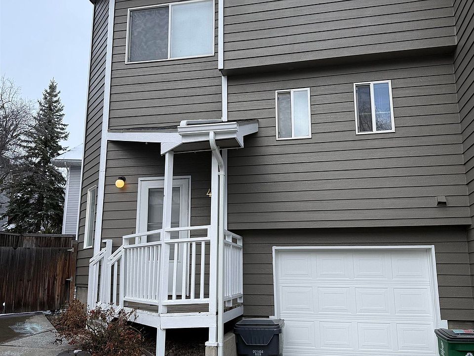 1st image of 562 Deer Meadow Ct APT 4