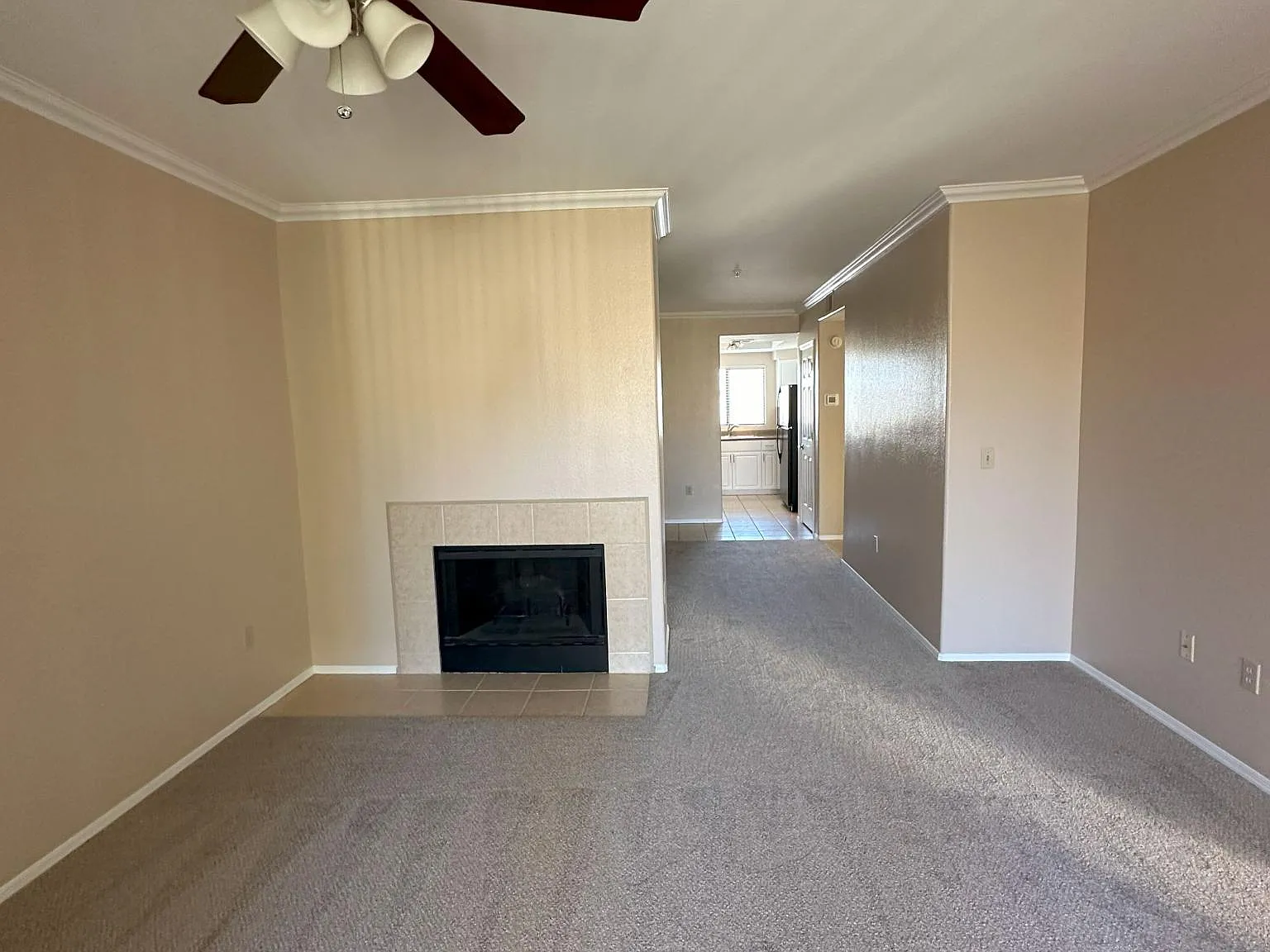 2 bed, 1075 sqft, $2,150 — Photo 4