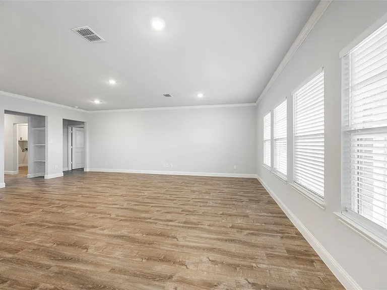 354 Rock Acre Dr — Photo 6
