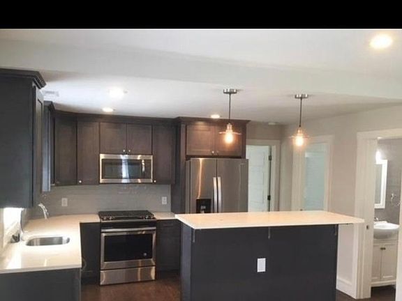 2nd image of 14 Thomas St #2