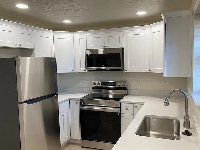 2117 S Kimball Ave — Photo 7