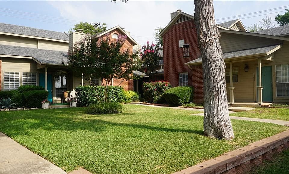 1st image of 1404 Meadowood Village Dr