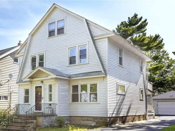 1147 Yellowstone Rd, Cleveland Heights, OH 44121