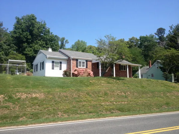 2100 Mount Landing Rd #A, Tappahannock, VA 22560
