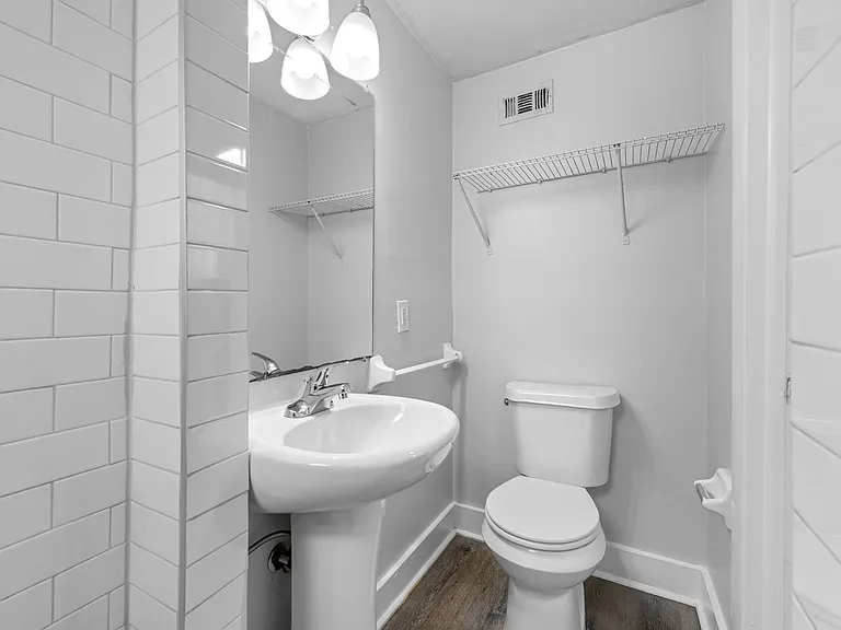 7707 N Huntley Ave — Photo 11