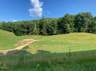 203 Whispering Pines Rd, Johnson City, TN 37601