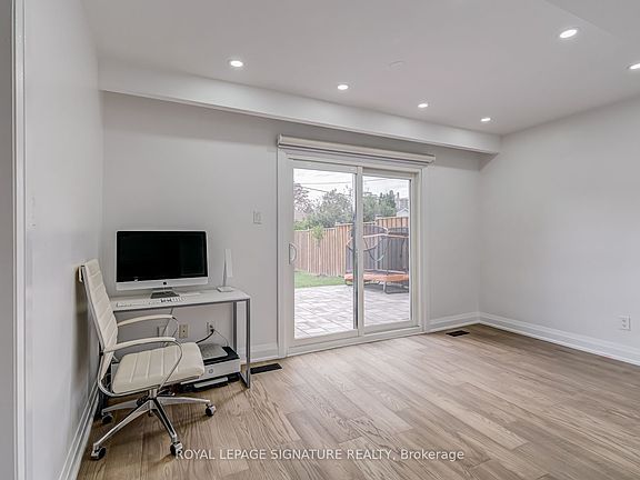 5th image of 68 Stapleton Dr