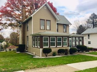 308 High St NE, Canal Fulton, OH 44614