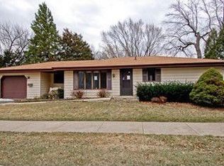 1303 Elm St, St Charles, IL 60174
