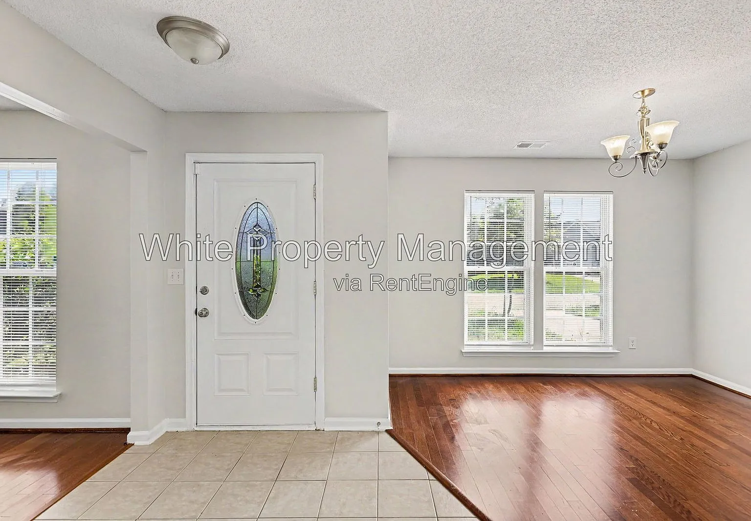 3 bed, 2.5 bath, 1500 sqft, $1,945 — Photo 2