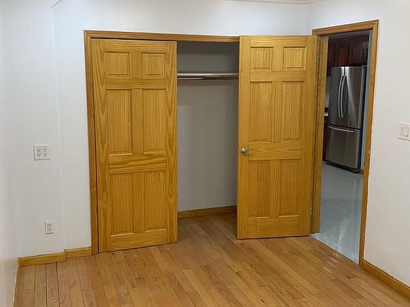 5th image of 5717 162nd St Floor 1