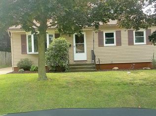 136 Hillman Rd, Akron, OH 44312