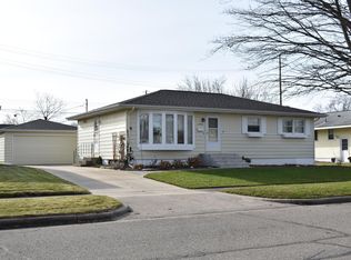 1210 Grant Ave, Grand Haven, MI 49417