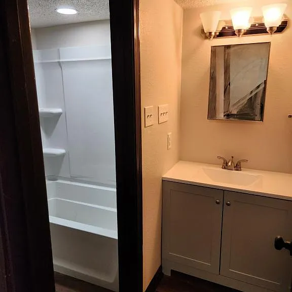 3324B Seine St — Photo 26