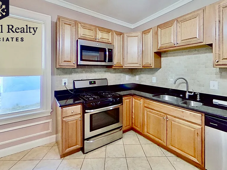 40 Turner St #1 — Photo 47