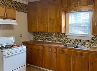 11 Almeida Dr, Lincoln, RI 02838