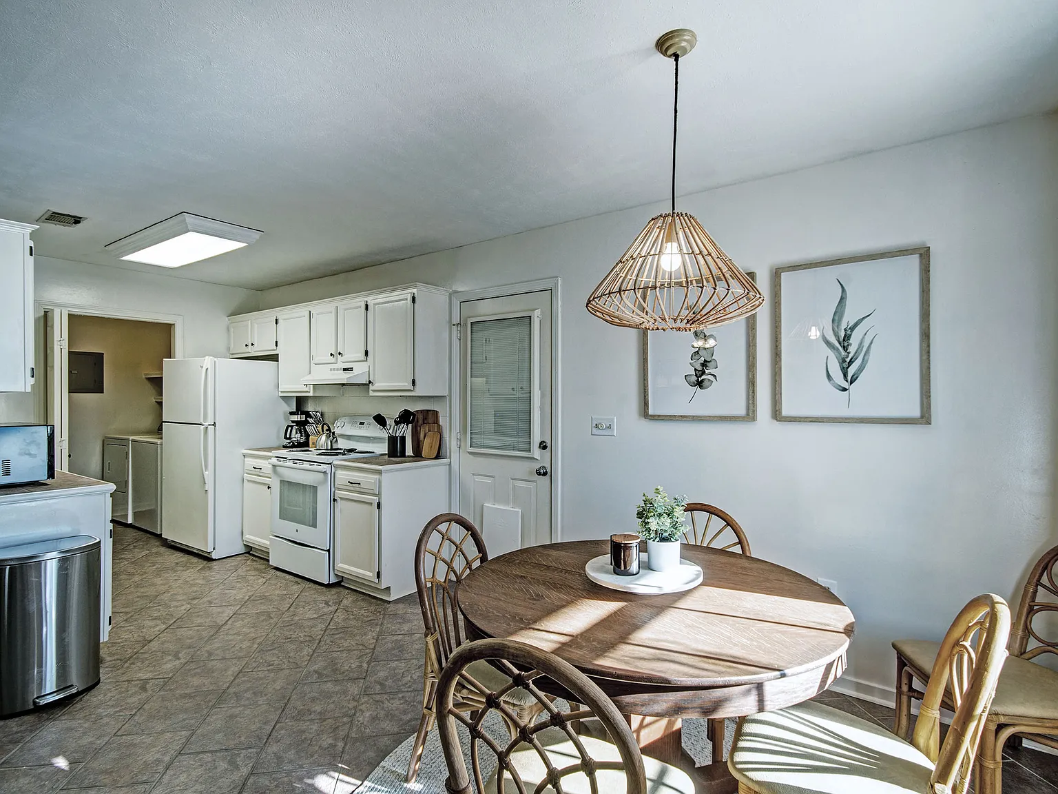 2 bed, 1150 sqft, $3,900 — Photo 4