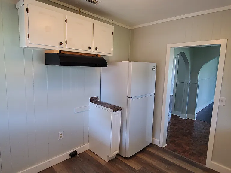 1001 W Main St — Photo 10